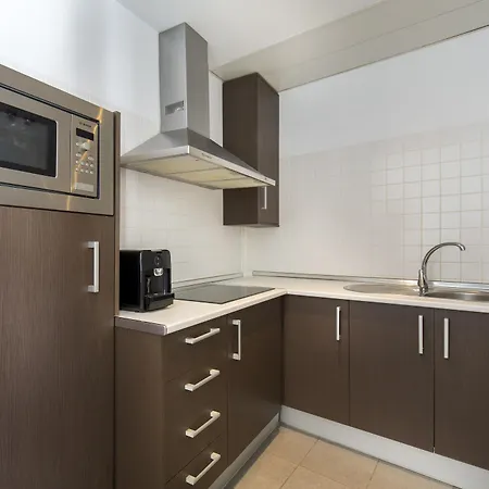 Aparthotel Elvira 3*