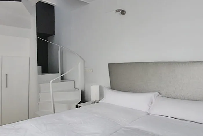 Tuguest Elvira Apart Otel 3*