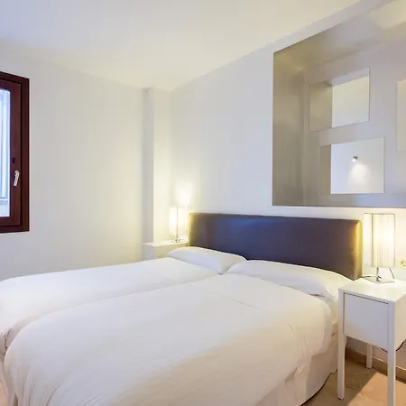 Apartahotel Elvira Granada