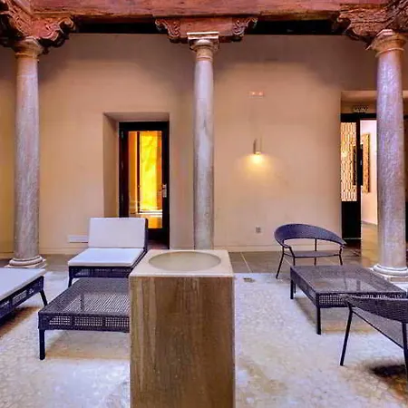 Apartahotel Elvira Granada